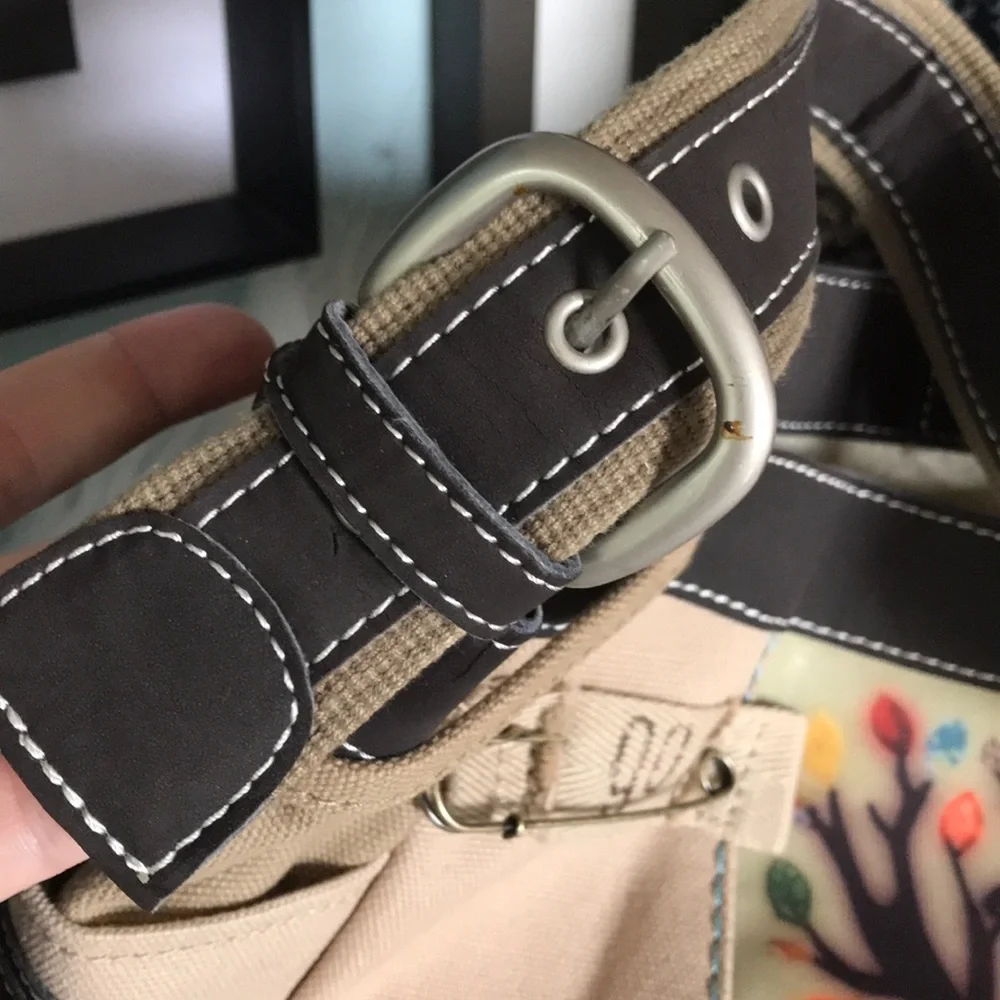 Sherpani Tan and Black Shoulder Bag - Picture 13 of 16